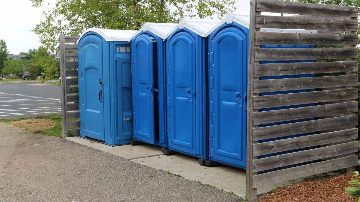 Porta Potty Rental Pros - Quality Portable Restroom Services in Hillsdale, WY, 82060